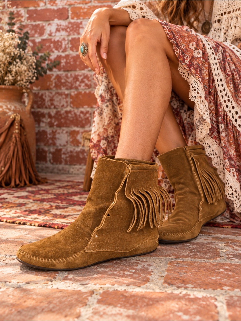 Minnetonka Brown Suede Moccasin Fringe Booties